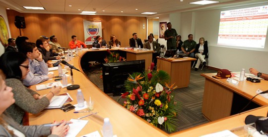 Alcalde de Caracas participa en reunión de seguridad en el MPPRIJP