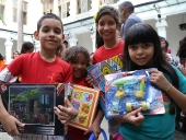 Alcaldía de Caracas entrega regalos a niños. 24 de diciembre de 2013